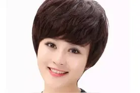 五六十岁女人，别乱剪头发，试试这几款发型，美出新高度图片