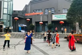 重庆出发川西色达之旅第一站洛带古镇图片