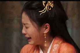 时宜愿终身不嫁只求留在师傅身边，城墙一别，机场再见图片