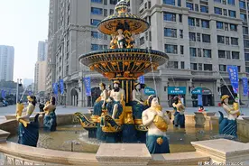 光谷步行街封街之作：法国风情街开街了图片