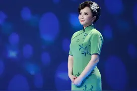 58岁蔡明深藏不露？隐藏33年的神秘儿子，竟是大家的老熟人图片