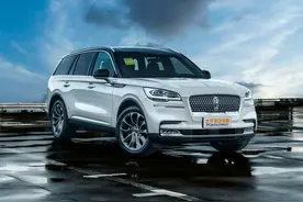 70万级豪华SUV如何选？林肯飞行家/沃尔沃XC90/奥迪Q7图片