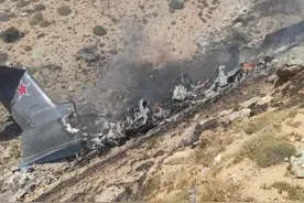俄最大水上飞机坠毁，赴土耳其救火，撞山爆炸，8人殉难场面惨烈图片