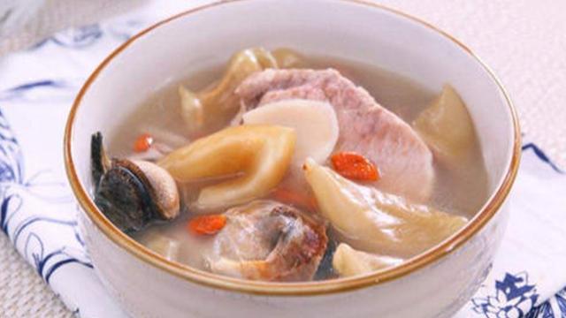 鹿茸花胶炖白鸽 鹿茸花胶炖白鸽汤的做法 鹿茸花胶炖白鸽 鹿茸花胶炖白鸽汤的做法