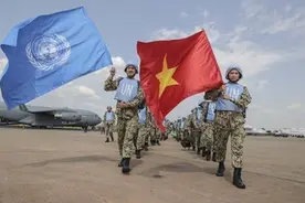 越南军队也参加联合国维和，军装迷彩样式独特，但也有抄袭嫌疑图片