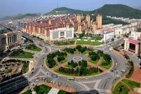 辽宁16个县级市建成区面积、城区人口：庄河市领先瓦房店市图片