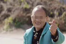河南女子在抖音刷到一条短视频，扯出了妈妈隐藏35年的秘密图片