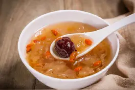 女生“亲戚造访”，这3种食物别贪吃，疼痛延长，损坏肠胃图片