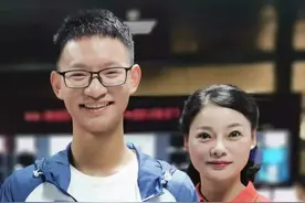 安徽小伙王恒杰，考场外跪谢母亲，考了多少分？被哪所大学录取了图片