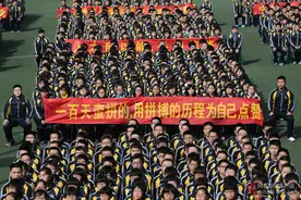 21河北高考数据，物理组和历史组录取率相差悬殊，高一选科可参考图片