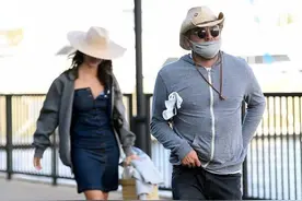 好莱坞巨星小李子，巅峰有多帅现在就多邋遢，大街提裤子形象全无图片