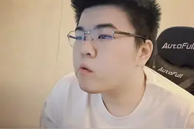 韦神是怎么追到蜜蜂的？技术好但颜值不出众，关键还是钢铁直男图片