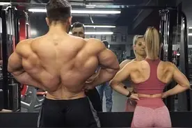 胸肌很大身材依然单薄？掌握4种划船，轻松练出虎背图片