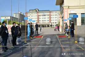 草长莺飞月，莘莘学子归——洛阳国际学校中学部初三年级返校开学图片