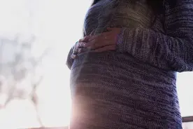 孕妇不适合长期在噪音环境下图片