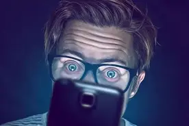 浏览色情网站，你以为悄悄删除记录就行了？代价远比你想象的严重图片