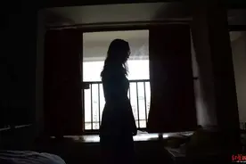 深圳女孩洗澡时遭合租男子破门而入：“反正你已经被我看光了！”图片