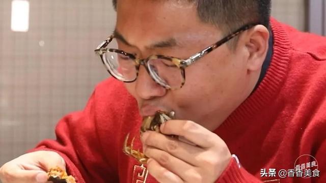 鹅蛋能和花胶一起吃了 2026年鹅蛋能和花胶一起吃了会中毒吗