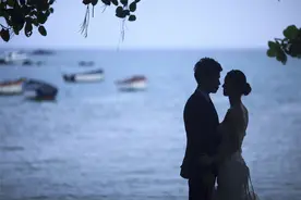 迟早一天你会发现，四十岁以后的女人，已经不需要爱情了图片