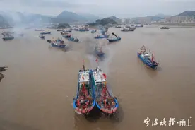 宁波象山开渔喽！千舟竞发，奔赴东海图片