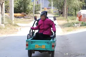 乡村纪实：三歪子和傻媳妇的幸福生活图片