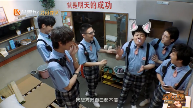 都是密室悬疑综艺，一部7.6一部9.1，锅不该全由玩家来背