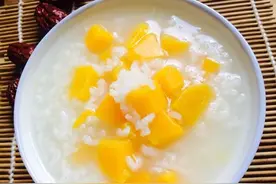 美食分享：红薯粥、玉米番薯粥、健脾早餐粥的简单做法图片