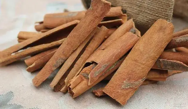 40种最常见的香料、特性，及经典香料配方，收藏，留着看着配料