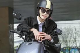 3款绿源电摩来了，最高续航187公里，提速很快，很适合跑外卖图片