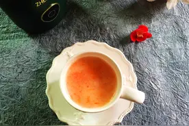 最近，孩子和我迷上果汁，5秒打一杯，酸甜可口营养高，好喝不贵图片