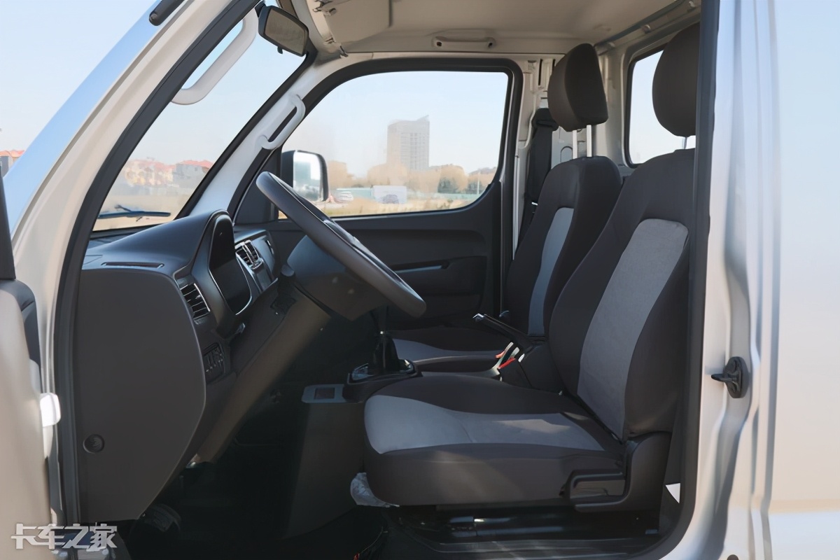 微卡运输车型推荐_福田单排汽油版小货车_福田瑞沃小金刚Q版自卸车