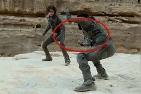 《沙丘》科技那么先进的他们，为什么还用着冷兵器？因为太先进了图片