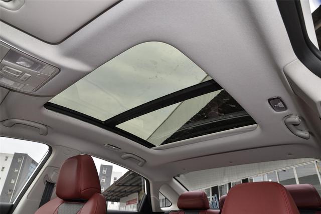 为何说买长安逸动PLUS要选1.4T，多花1万上顶配，值吗？