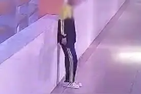 母亲一个巴掌，断送了儿子的一生！网友：妈妈太过分了图片