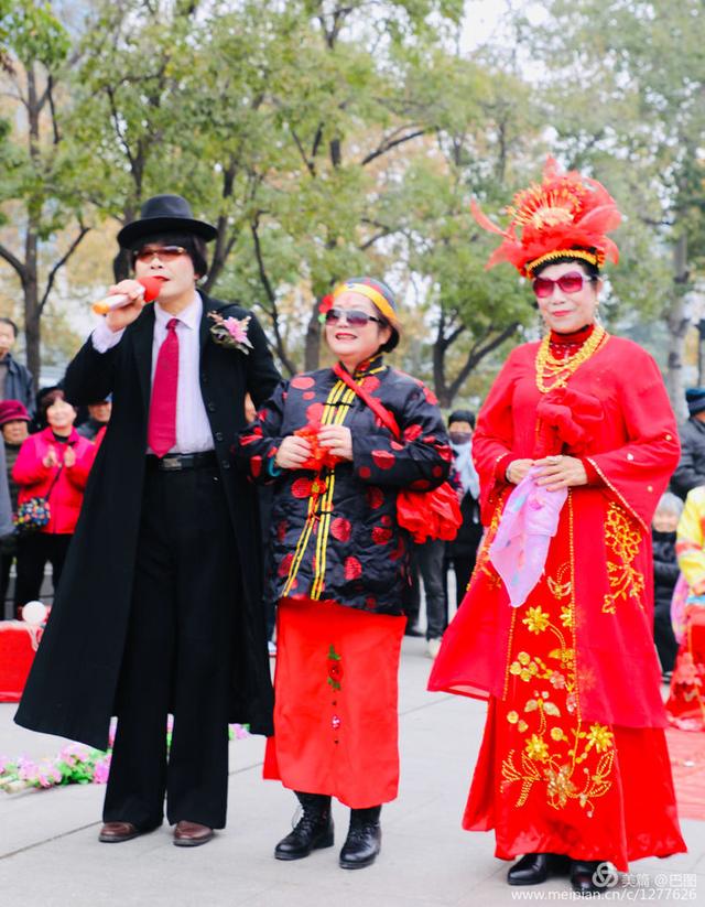 高手在民间，演出自娱自乐，洛阳周王城广场民间曲艺乐园