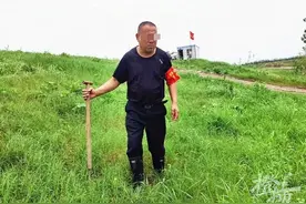 武汉一村支书一家5口被害，凶手逃亡时再致2人死亡！橙柿互动对话同村村民：嫌疑人刚从牢里出来图片