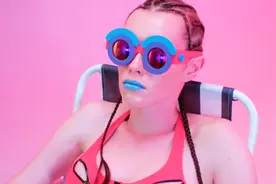 时尚系列《Wonderzine 俄罗斯时尚泳装》视频封面