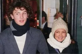 亚裔女孩嫁入摩纳哥皇室！校园恋情修成正果成传奇王妃外孙媳妇图片