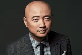 当徐峥有了头发，李宇春留起长发，韩红变瘦之后，你还能认出来吗图片