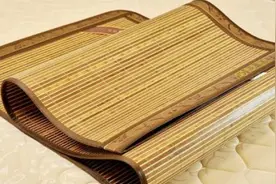 还在用传统凉席吗？还在为凉席硌得难受苦恼吗？冰丝乳胶凉席来了图片