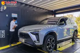 新能源车3分钟换电！乌鲁木齐首个充换电一体站来了图片