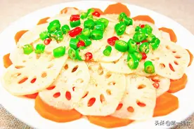 藕片一焯水就发黑？饭店常用这1诀窍，藕片洁白脆爽、好吃更入味图片