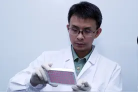 中国医师节 | 江城，一腔热血在燃烧图片