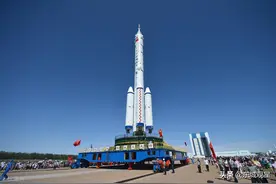 神舟十三号成熟迎战，回顾神舟兄弟一毛钱的失误，差点步美国后尘图片