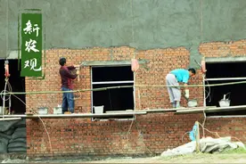农村翻建房屋，为啥非要邻居同意？邻居不同意就建不了？咋解决？图片