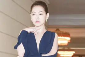 小S晒和老公的亲密合照，网友：很久没看许雅钧出现在小S的动态了视频封面