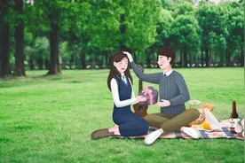 小叔子女儿12岁生日婆婆让我给1200，老公一番话她无言以对图片