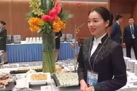26岁成“国宴级”服务员，3次为国家宴会服务，一般酒店请不动她图片