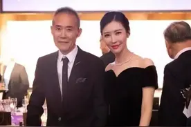 娶三级片演员嫩妻，69岁生女，70岁创业，王石焕发第二春？图片