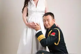 致敬！最美军嫂/写于海军节图片